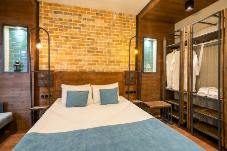 Cube Suites - 121