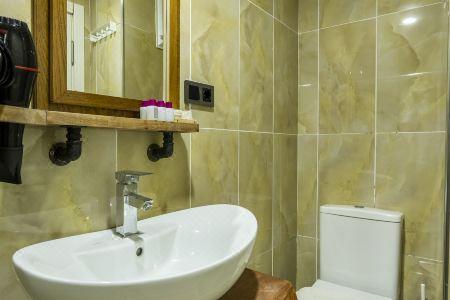 Cube Suites - 177