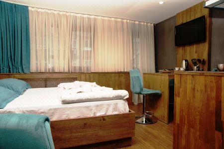 Cube Suites - 173
