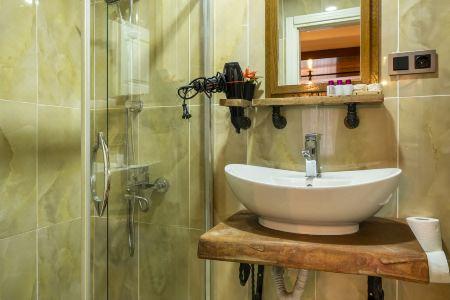 Cube Suites - 176