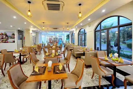 Crown Nguyen Hoang - 1