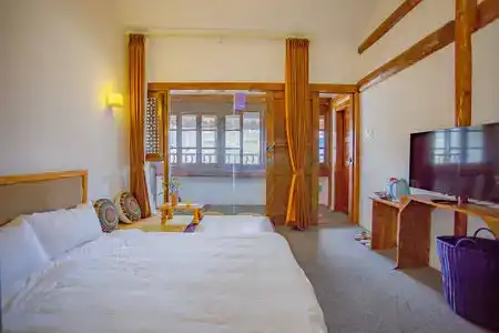 Cabin 7 Inn - 17