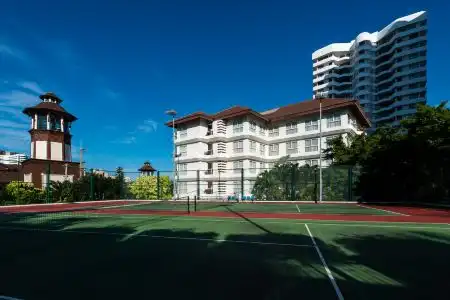 RCG Suites Pattaya - 1