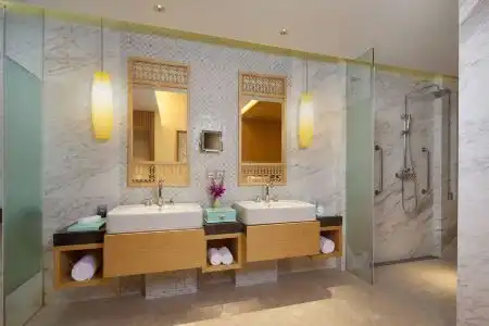 Sanya Yazhou Bay Resort, Curio Collection by Hilton - 22