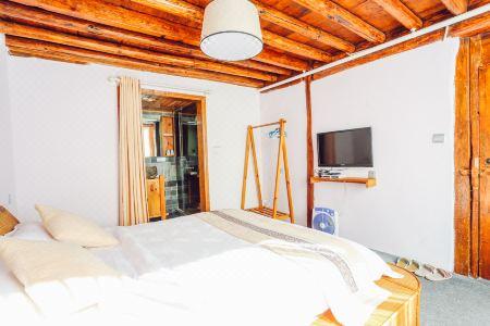 Cabin 7 Inn - 32