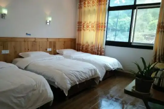 Longquan Inn - 91