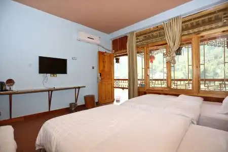 Longquan Inn - 76