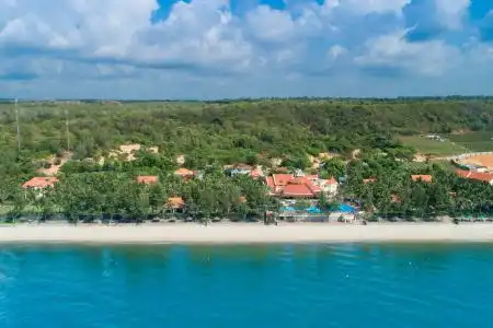 Golden Coast Resort & Spa - 0