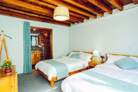 Cabin 7 Inn - 57