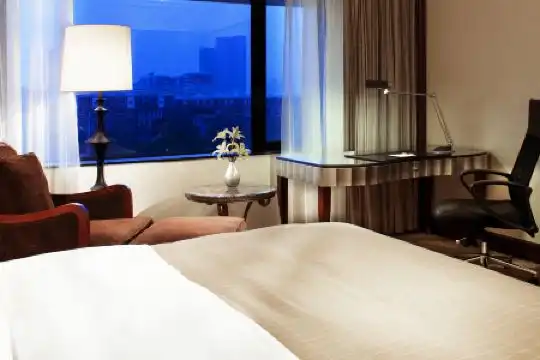 Yanyuan International - 33