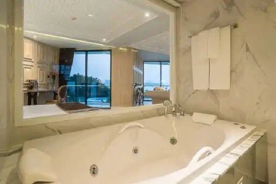 Mera Mare Pattaya Beach And Resort - 53