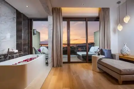 Sanya Yazhou Bay Resort, Curio Collection by Hilton - 40