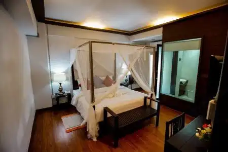 Night Bazaar Inn - 27