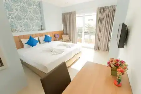 RoomQuest Ladprao Soi 1 - 2