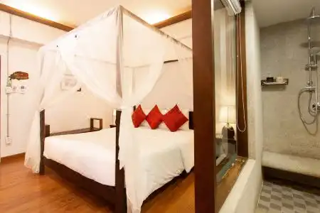 Night Bazaar Inn - 29