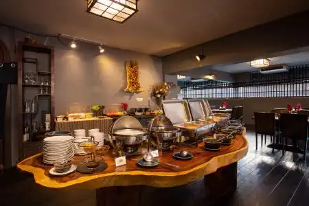 Night Bazaar Inn - 7