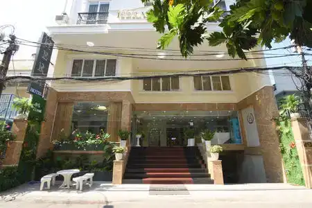 Hera Airport - 2