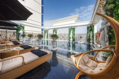 Monarque Danang - 1