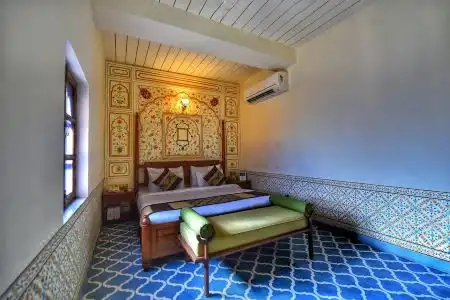 Nirbana Palace - A Heritage and Spa - 26