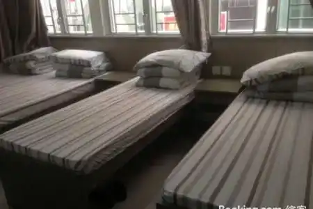 Marlboro Hostel - 9