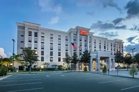 Hampton Inn & Suites Orlando International Drive North - 1