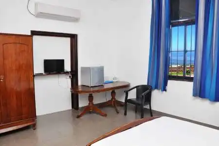 OYO 228 Sea View - 18