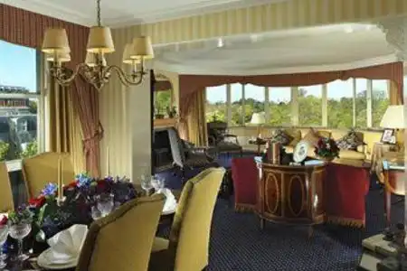 Cheval Thorney Court at Hyde Park - 3