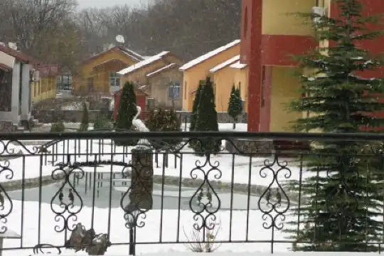Alpine Inn - 8