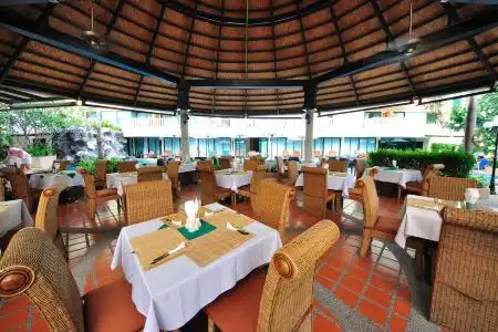 Palmyra Patong Resort Phuket - Sha Extra Plus - 10