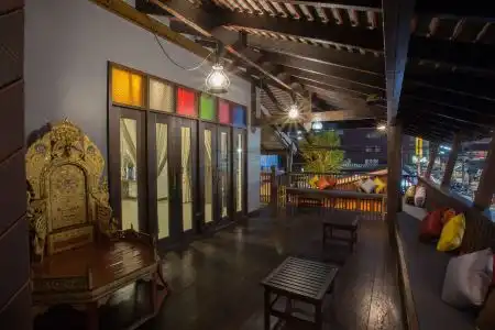 Night Bazaar Inn - 3