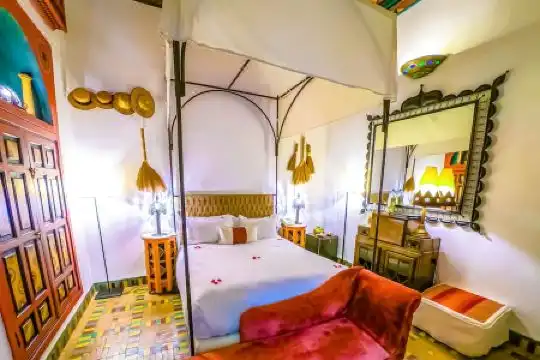 Riad Kaiss By Anika - 25