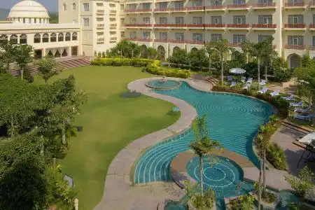 Le Meridien Jaipur Resort & Spa