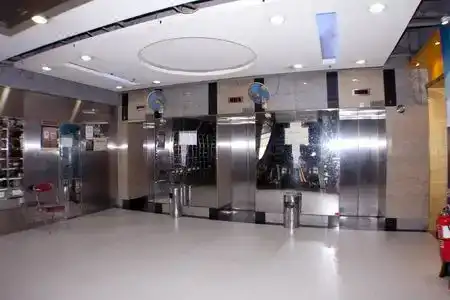 Kowloon Mongkok 1812 - 4