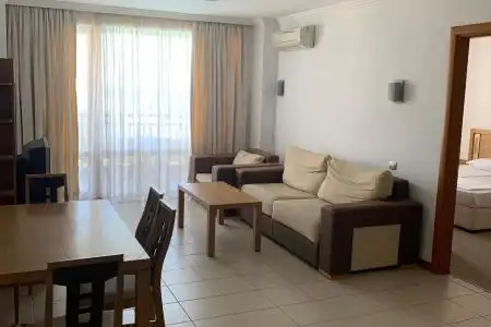 Private  Cts In Emerald Beach Resort & Spa - 8