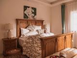 Tulip Double Bedroom VIP Room