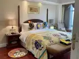 Qin Qin Treasure Executive Suite