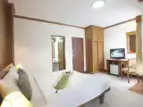 Superior King Room with No View