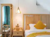 Sunshine Room (2 Beds) (Terrace, Bathroom)