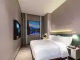 Cozy Queen Room