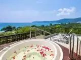 Deluxe Sea View Suite