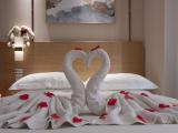Romantic Couples'Themed Room