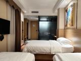 Exceptional Business Triple Room