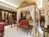 Suite with Lake View