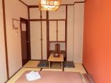 Japanese-Style Single Room With Shared Bathroom