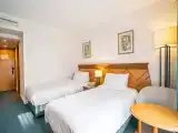 Premium Twin Room Bed Pool View Room
