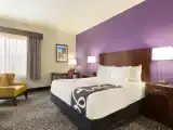 Deluxe King Room-Non-Smoking