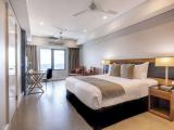 Hotel Room-No Housekeeping