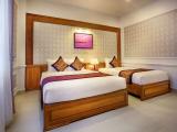 City Triple Room