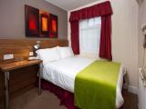 Basic Double Room with Shared Bathroom