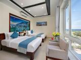 Deluxe Triple Room With Bathtub